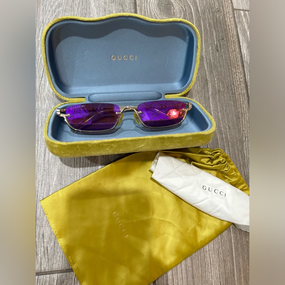Gucci sunglasses